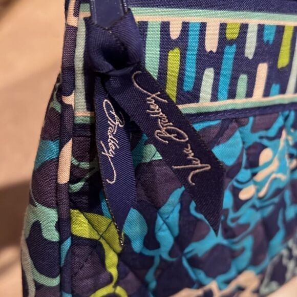 Vera Bradley adjustable strap hipster - Picture 3 of 11